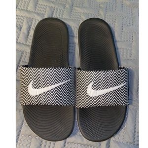 Nike slides